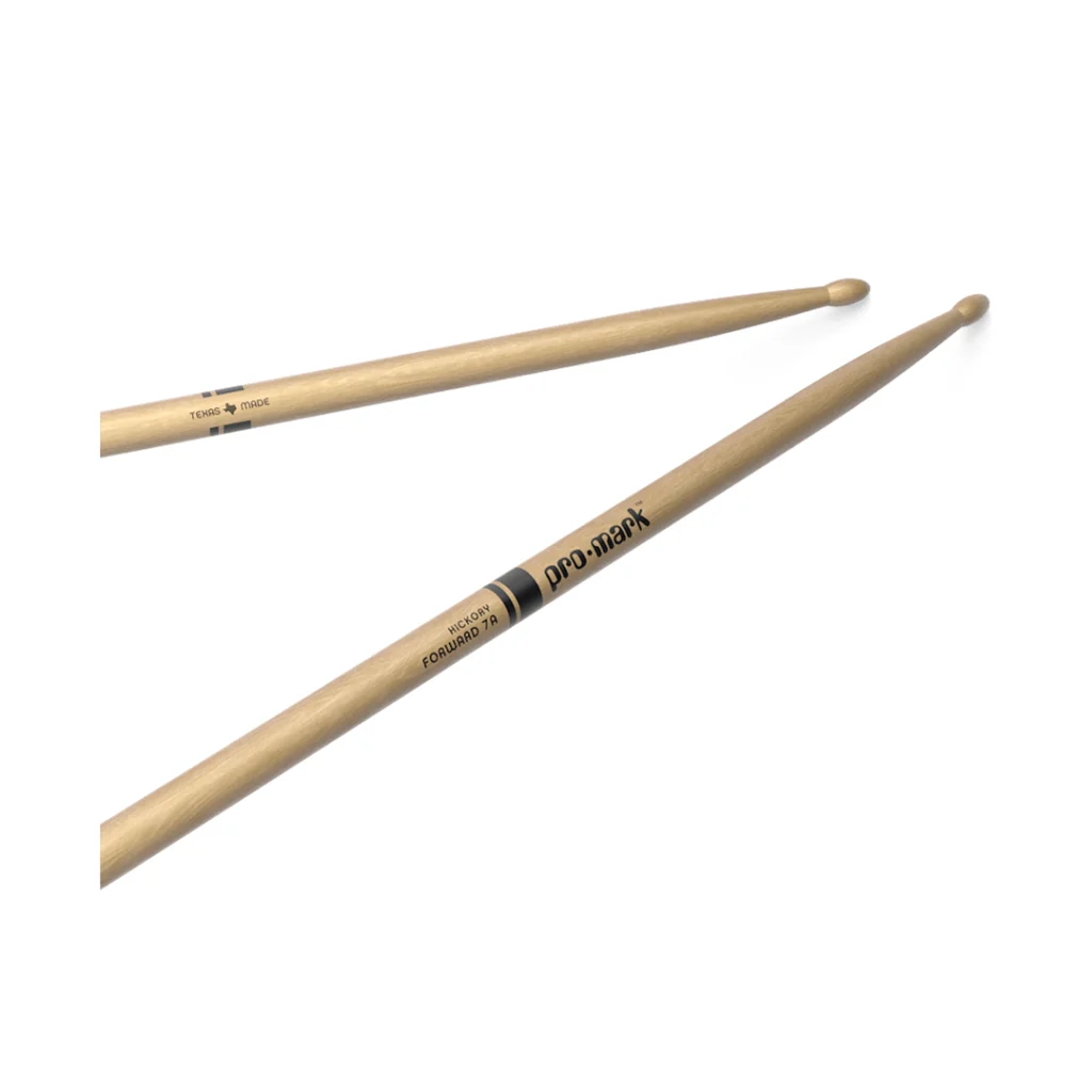 Par de baquetas Promark TX7AW Forward 7A de madera de nogal americano American Hickory en toma diagonal.